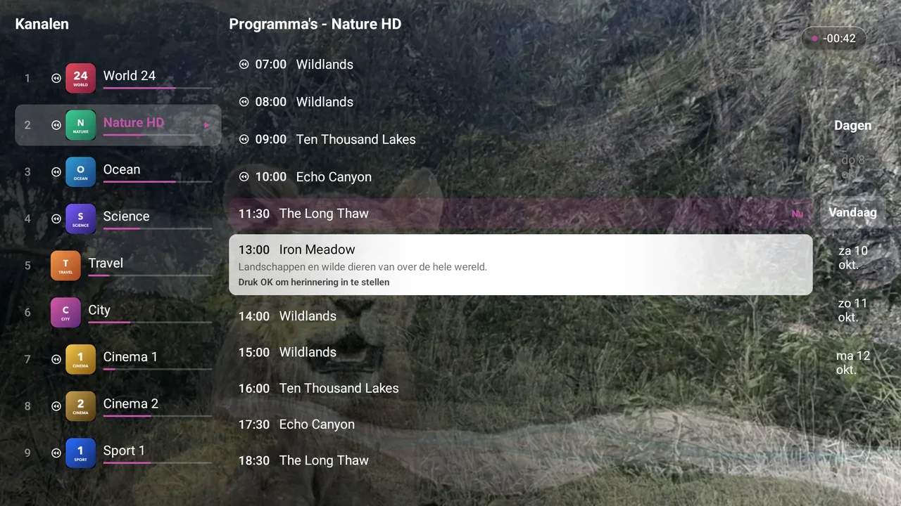 De tv-gids (EPG) van BurgTV op een tv, met de programma’s van de zenders per tijdstip